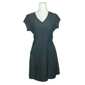 L. L. Bean women's black athletic dress size small